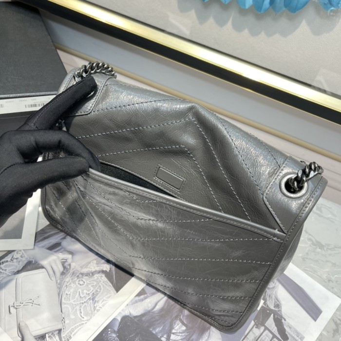 Handbags SAINT LAURENT 498894y size 28*20*8.5 cm