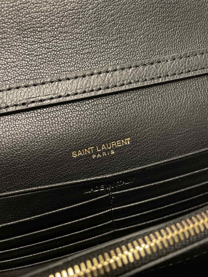 Handbags SAINT LAURENT 585031 size 22.5 14.5 5.0 cm