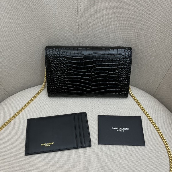 Handbags SAINT LAURENT 607788 size 19x12x4 cm