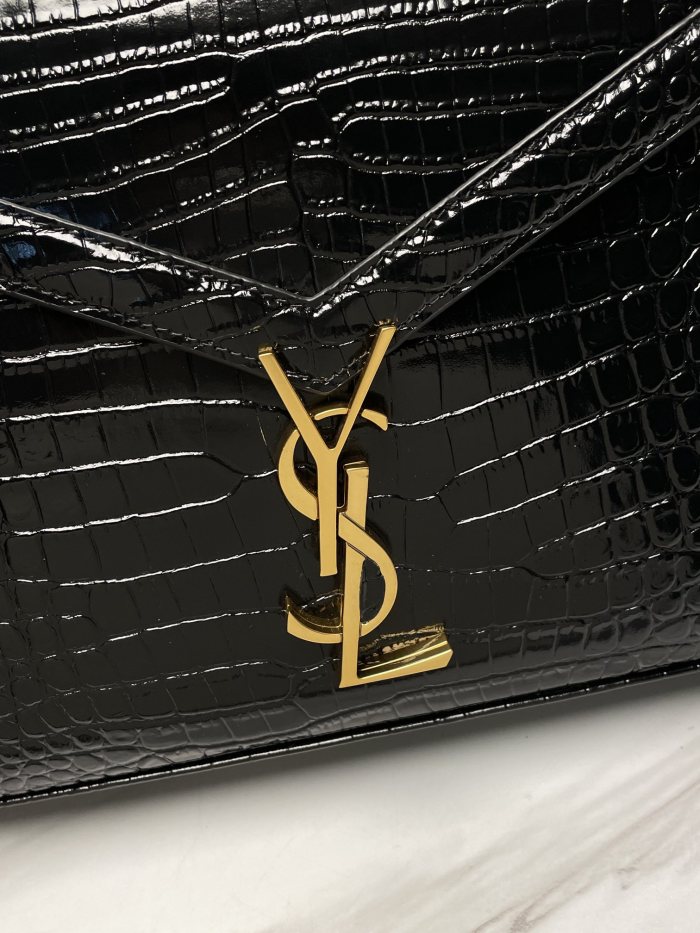 Handbags SAINT LAURENT 578000 size 24×20×11 cm