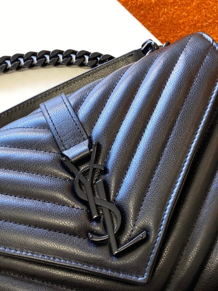 Handbags SAINT LAURENT 428056 size 24x17x6.5 cm