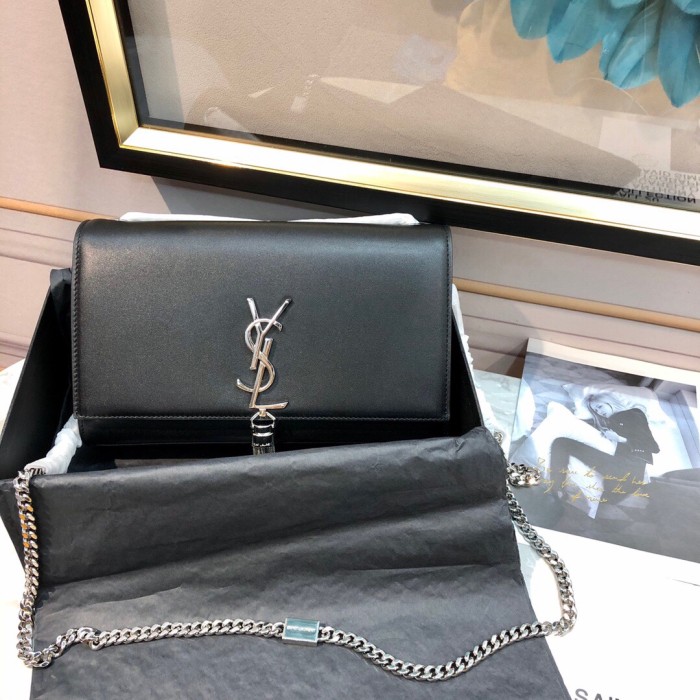 Handbags SAINT LAURENT 326076 size 24*5*15 cm
