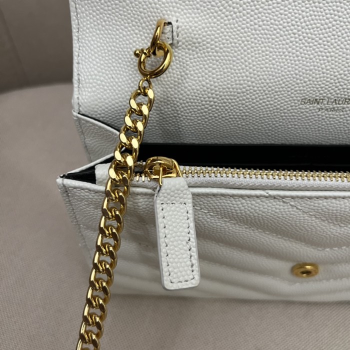Handbags SAINT LAURENT 339395 size 19x11.5x4 cm
