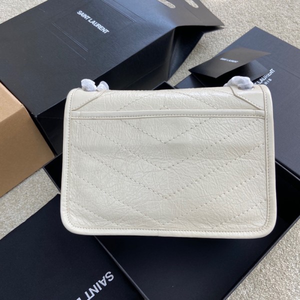 Handbags SAINT LAURENT 533037 size 22×16.5×12 cm