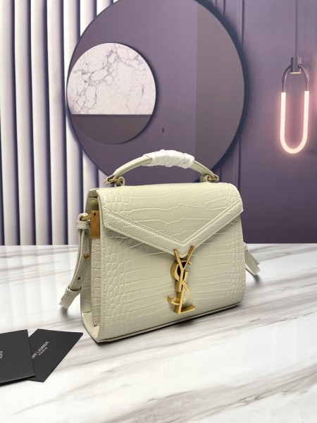 Handbags SAINT LAURENT 602716 size 20x16x7.5 cm