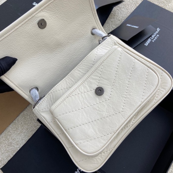 Handbags SAINT LAURENT 533037 size 22×16.5×12 cm