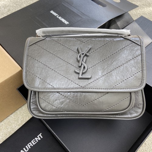 Handbags SAINT LAURENT 533037 size 22×16.5×12 cm