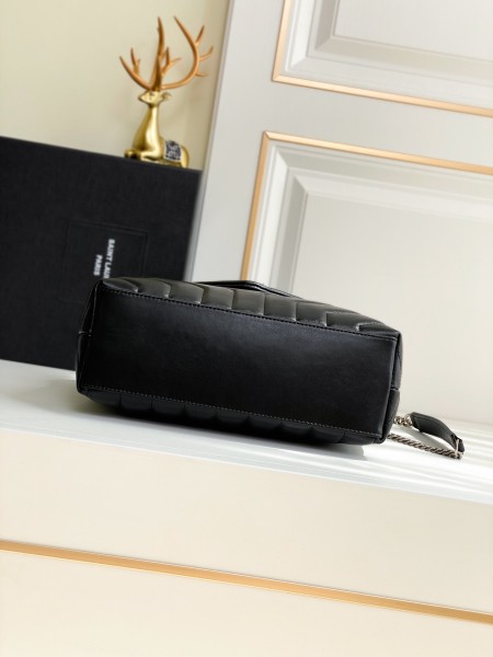 Handbags SAINT LAURENT 494699 size 25×17×9 cm