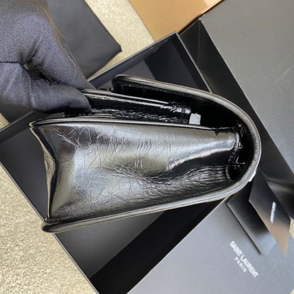 Handbags SAINT LAURENT 533037 size 22×16.5×12 cm