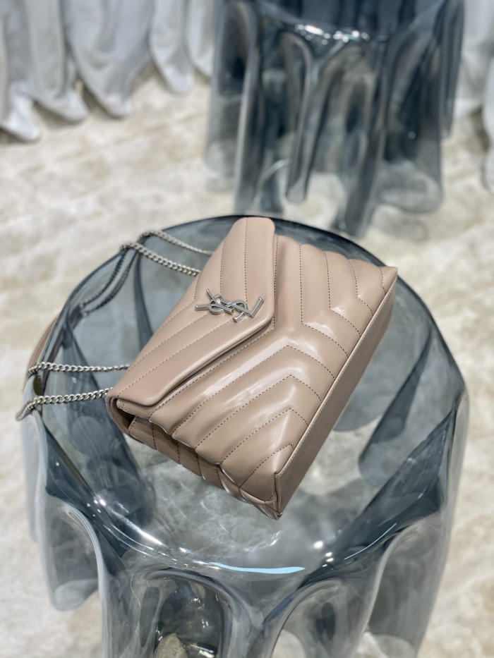 Handbags SAINT LAURENT 494699 size 25×17×9 cm