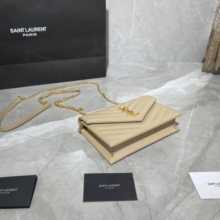 Handbags SAINT LAURENT 393953 size 19x11.5x4 cm