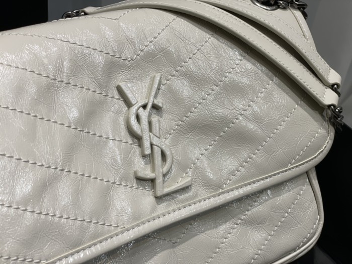 Handbags SAINT LAURENT 498894 size 28x20.5x8.5 cm