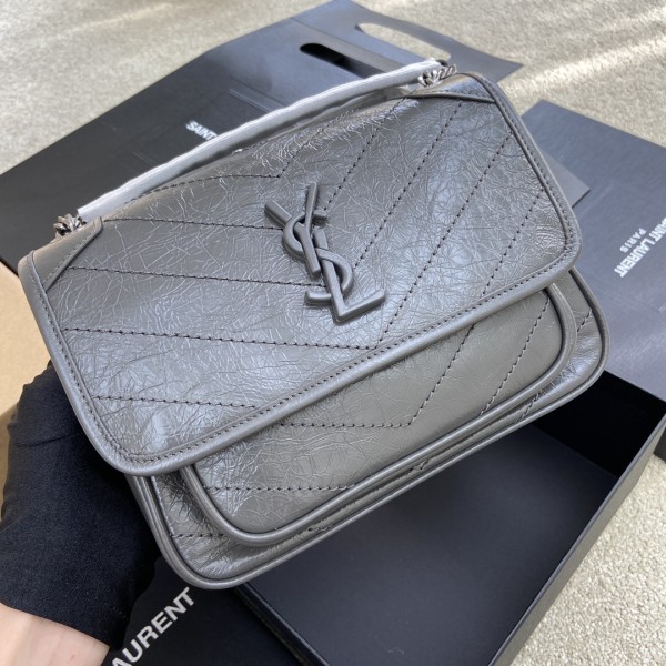 Handbags SAINT LAURENT 533037 size 22×16.5×12 cm