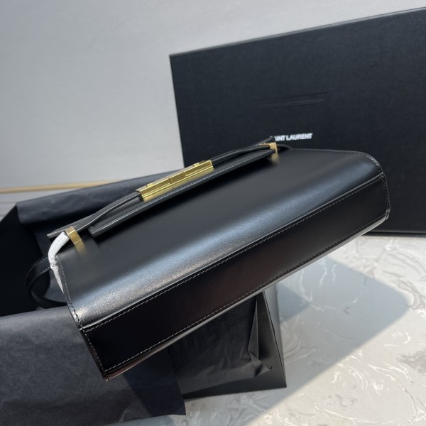 Handbags SAINT LAURENT 675626 size 24x17.5x6 cm