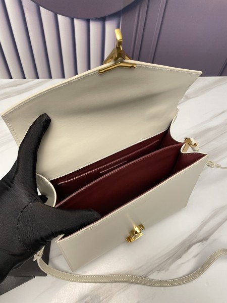 Handbags SAINT LAURENT 578000 size 24.5×20×11.5 cm