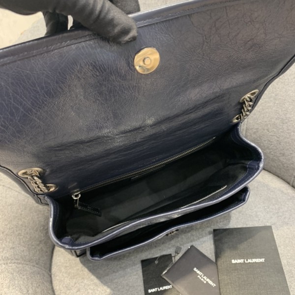 Handbags SAINT LAURENT 498894y size 28*20*8.5 cm