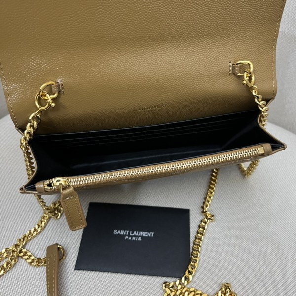Handbags SAINT LAURENT 339395 size 19x11.5x4 cm
