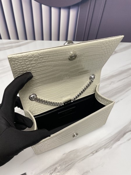 Handbags  SAINT LAURENT 474366 size 20x12.5x5 cm