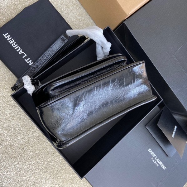 Handbags SAINT LAURENT 533037 size 22×16.5×12 cm