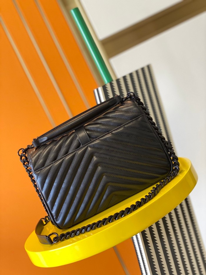 Handbags SAINT LAURENT 428056 size 24x17x6.5 cm