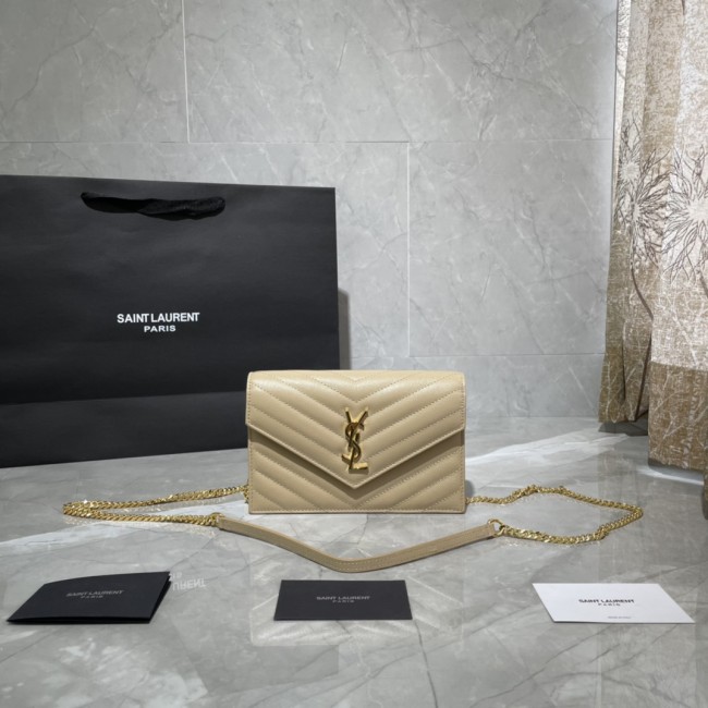 Handbags SAINT LAURENT 393953 size 19x11.5x4 cm