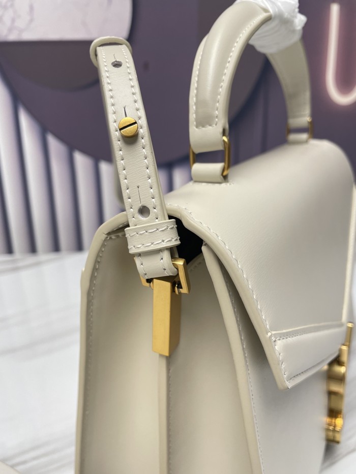 Handbags SAINT LAURENT 578000 size 24.5×20×11.5 cm