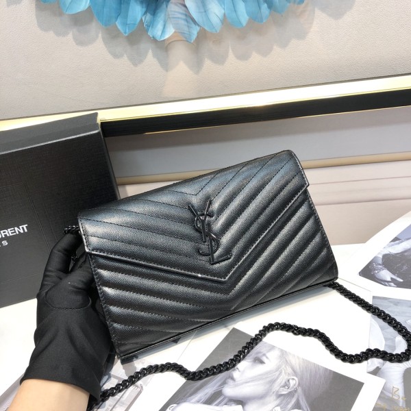 Handbags SAINT LAURENT 360452 size 22.5x14x4 cm