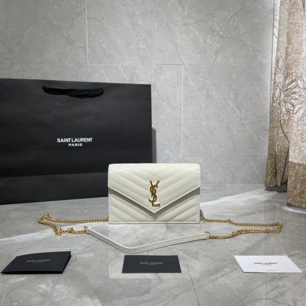 Handbags SAINT LAURENT 393953 size 19x11.5x4 cm