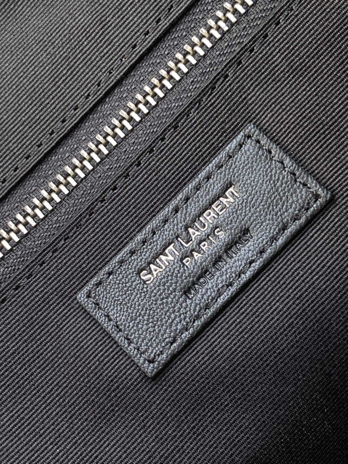 Handbags SAINT LAURENT 577999 size 33x27x11.5 cm