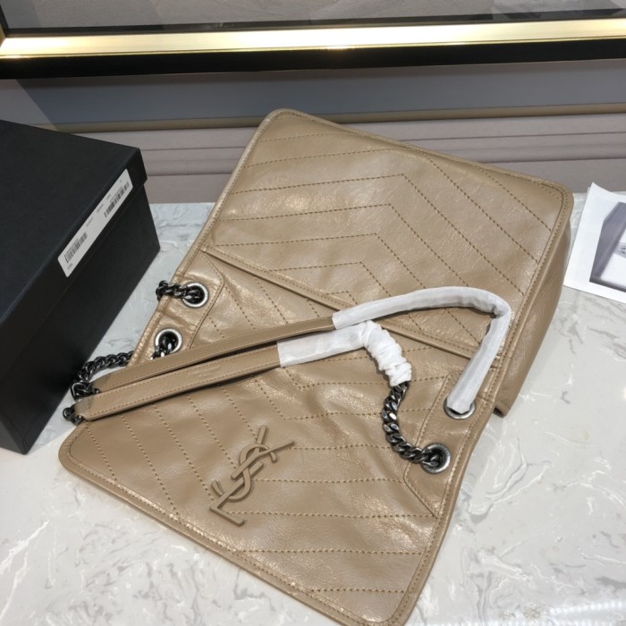 Handbags SAINT LAURENT 498894y size 28*20*8.5 cm