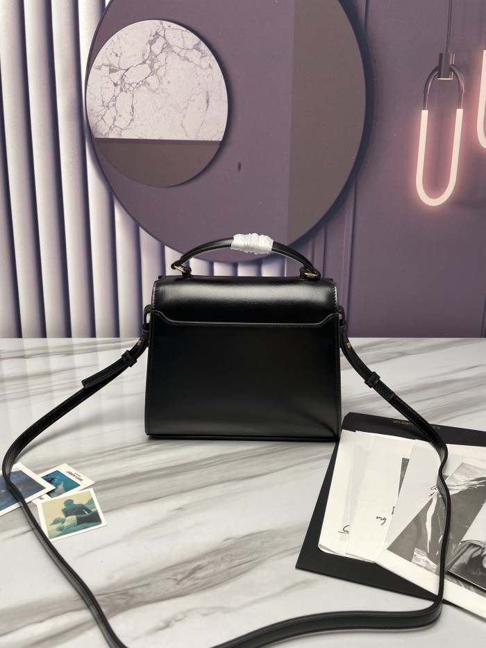 Handbags SAINT LAURENT 602716 size 20x16x7.5 cm