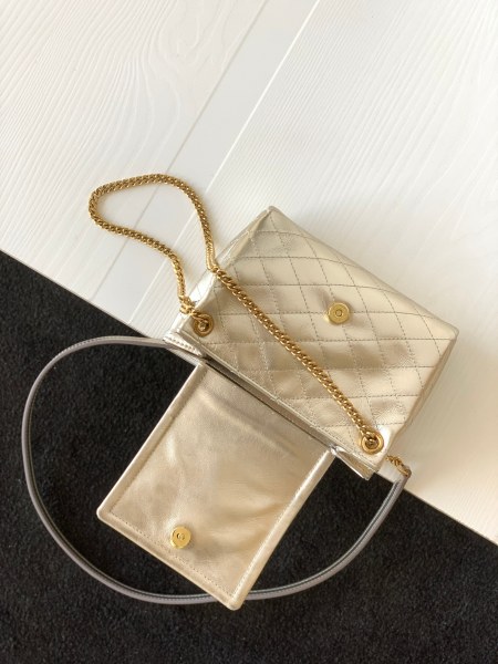 Handbags SAINT LAURENT 672738 size 18x13x6cm