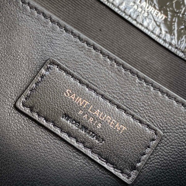 Handbags SAINT LAURENT 533037 size 22×16.5×12 cm