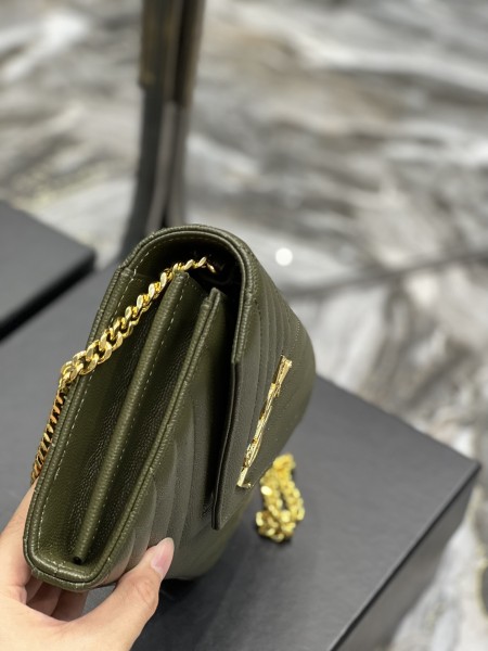 Handbags SAINT LAURENT 360452 size 22.5x14x4 cm