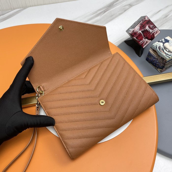 Handbags SAINT LAURENT 617662 size 21x16x3 cm