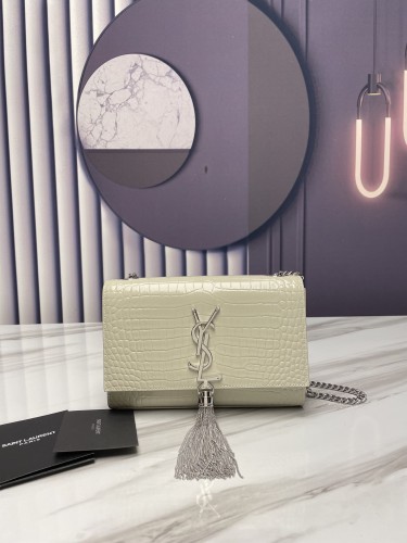 Handbags  SAINT LAURENT 474366 size 20x12.5x5 cm