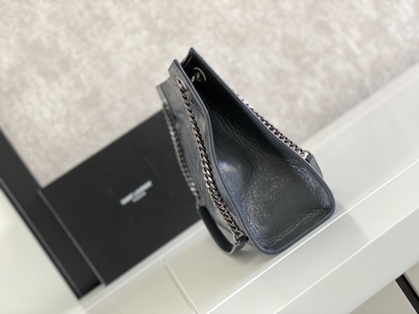 Handbags SAINT LAURENT 577999 size 33x27x11.5 cm