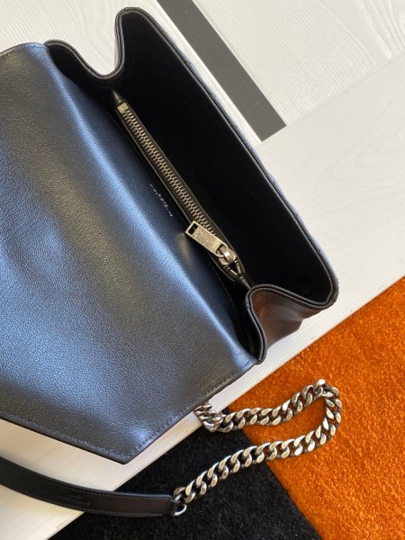 Handbags SAINT LAURENT 428056 size 24x17x6.5cm