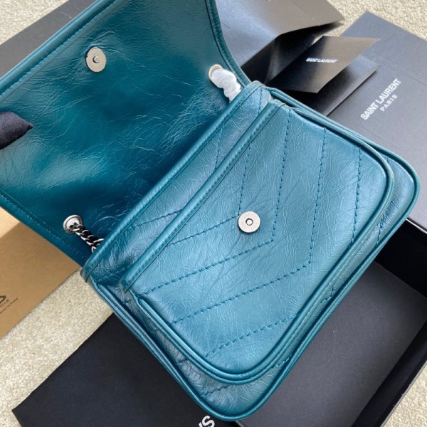 Handbags SAINT LAURENT 533037 size 22x16.5x12cm