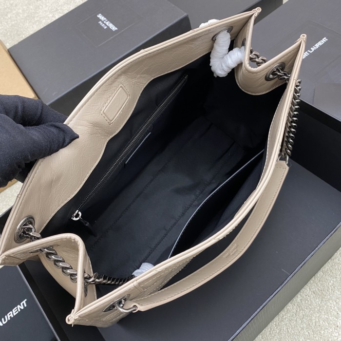 Handbags SAINT LAURENT 577999 size 33x27x11.5 cm