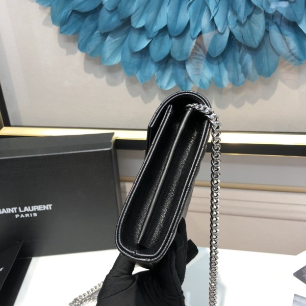 Handbags SAINT LAURENT 360452 size 22.5x14x4 cm