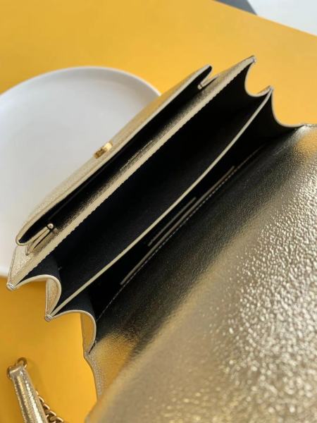 Handbags SAINT LAURENT 441972 size 19x13x9 cm