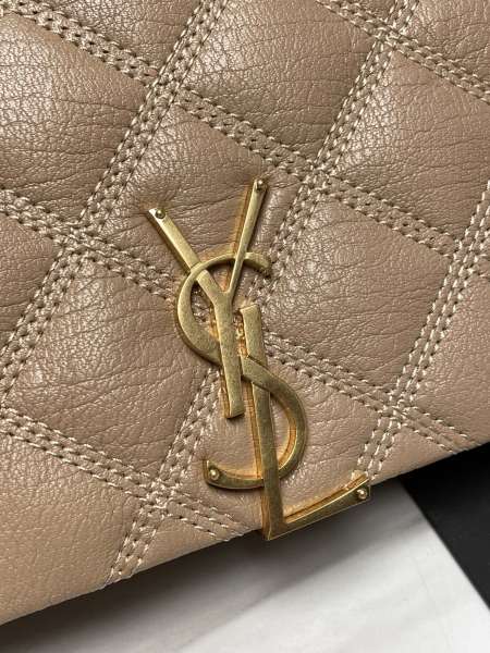 Handbags SAINT LAURENT 585031 size 22.5 14.5 5.0 cm