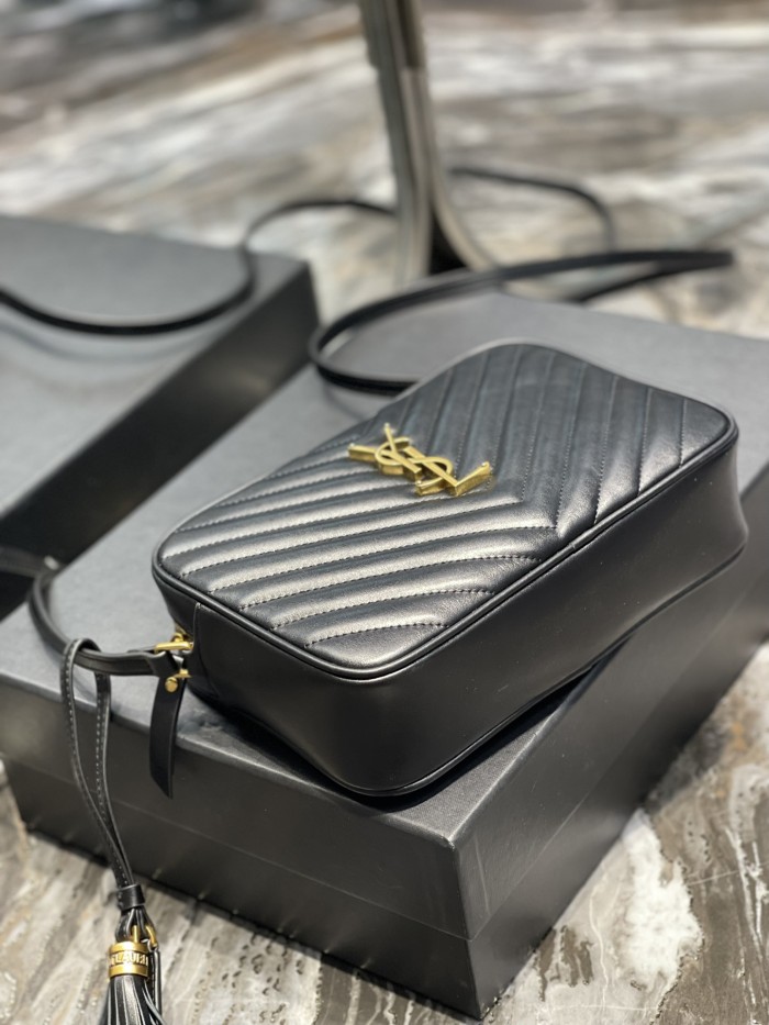 Handbags SAINT LAURENT 520534 size 23x16x6 cm