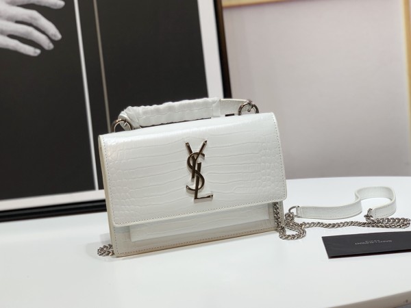 Handbags SAINT LAURENT 533026 size 19x14x5.5 cm