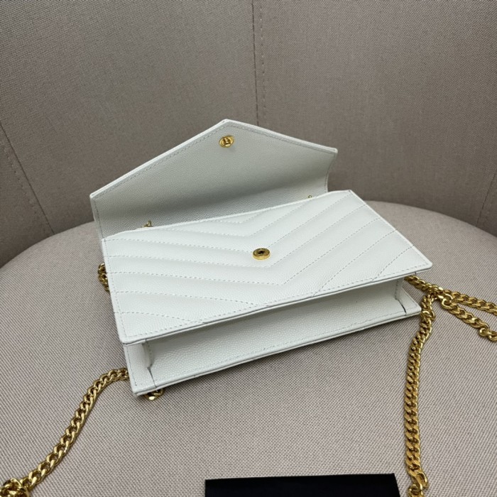 Handbags SAINT LAURENT 339395 size 19x11.5x4 cm