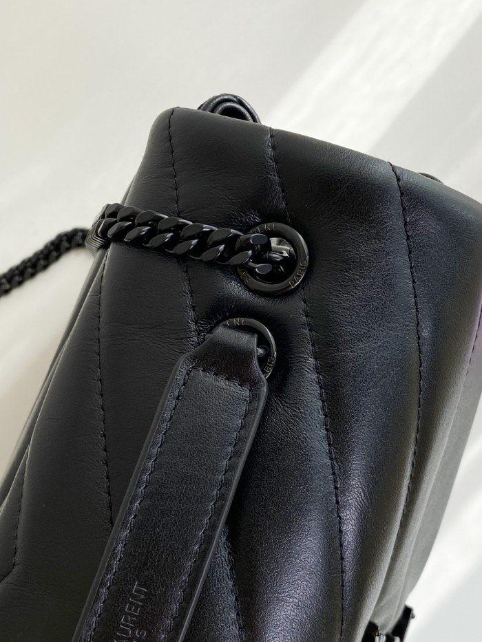 Handbags SAINT LAURENT 494699 size 25×17×9 cm