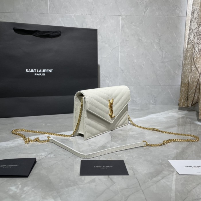 Handbags SAINT LAURENT 393953 size 19x11.5x4 cm