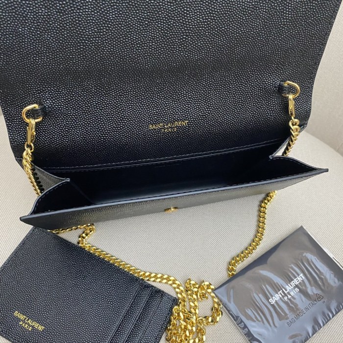 Handbags SAINT LAURENT 607788 size 19x12x4 cm