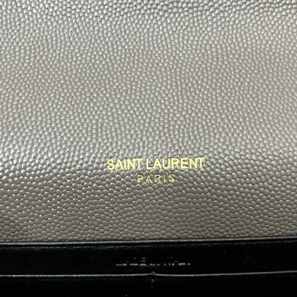 Handbags SAINT LAURENT 393953 size 19x11.5x4 cm